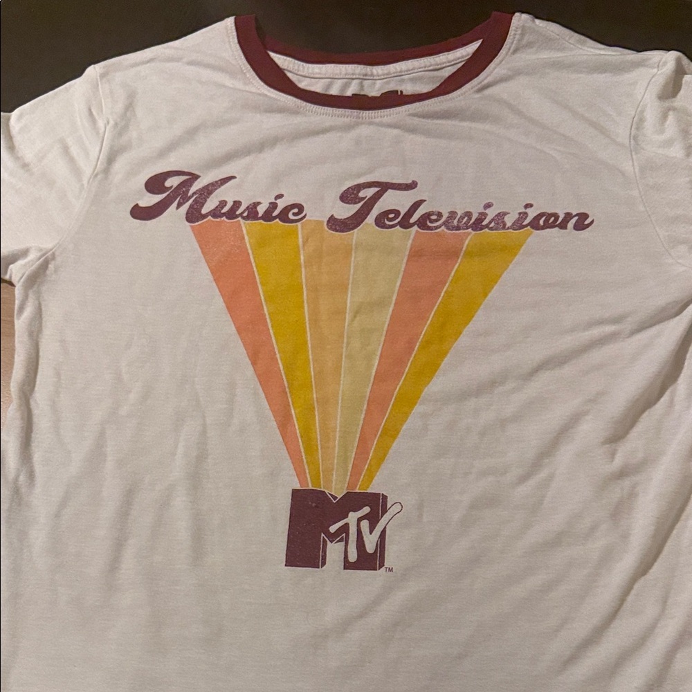 MTV White and Maroon Graphic Tee
